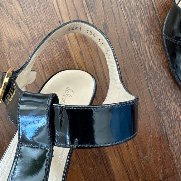 Salvatore Ferragamo MARIGOLD Sandals - Picture 5 of 9